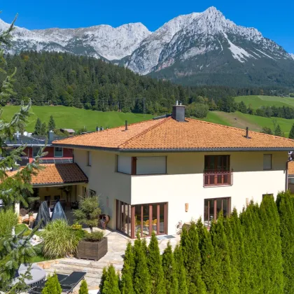 Alpine Exklusivität im toskanischen Stil – Wohnen am Wilden Kaiser - Bild 2