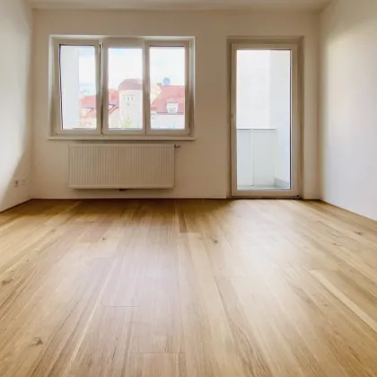 Sie wollen nicht alleine wohnen? Perfekte WG-Wohnung mit Balkon Erstbezug nach Sanierung - Bild 2