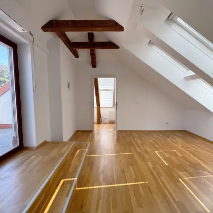 Altbau-Charme in Leibnitz: 3-Zimmerwohnung mit Lift und Holzböden - Bild 2