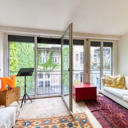 A One-of-a-Kind Gem – Your Private Courtyard Oasis - Bild 3