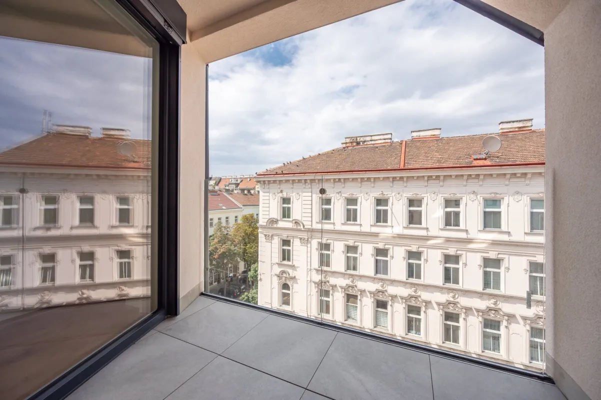 ++FonteFlats++ Elegant 3-room New-Build in a Period Building – First Occupancy with Balcony - Bild 1