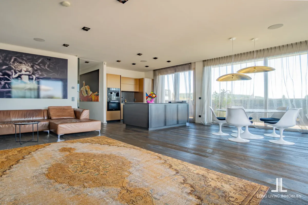 Design trifft Luxus: Vollmöbliertes Penthouse mit 2 Tiefgaragenplätzen - Bild 1