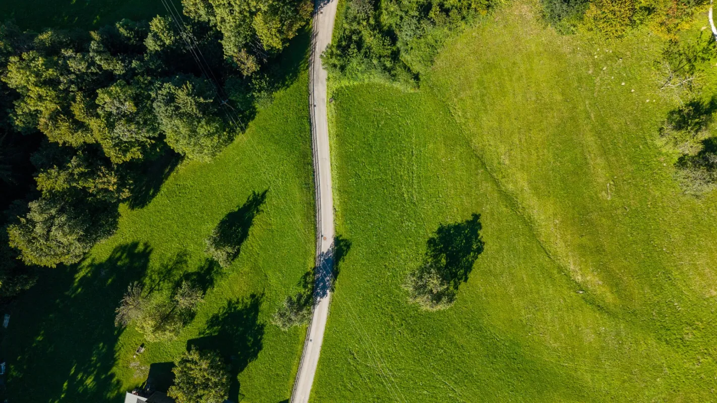 Traumhaftes Grundstück in Zwischenwasser mit ca. 550m² Grundstücksfläche! - Bild 1