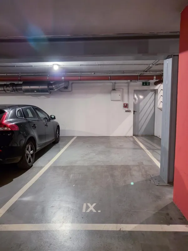 Garagenplatz zur MIETE in der Gschwandnergasse! - Bild 1