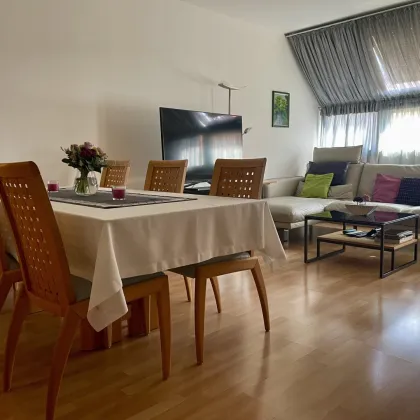 Sonnige 4 Zimmer Dachgeschoßwohnung mit Terrasse im Nibelungenviertel - Bild 2