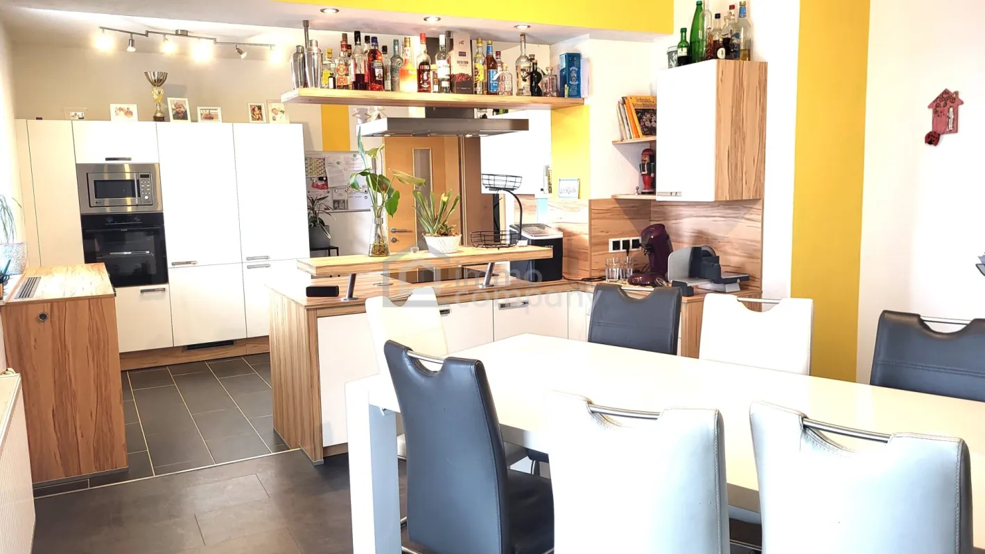 Vollrenoviertes Einfamilienhaus mit Weitblick – nur 10 Minuten vor den Toren von Graz - Bild 1