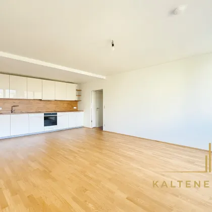 Helle 4-Zimmer-Wohnung ++ ca. 95 m² ++ modern saniert ++ 2. Stock - Bild 2