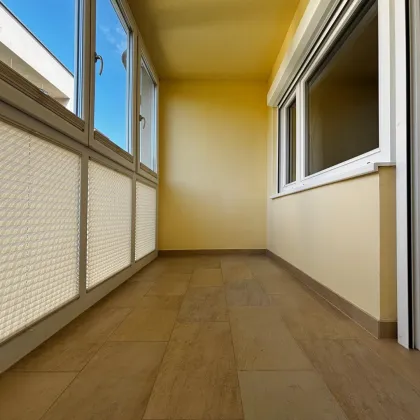 TOP-LAGE: Helle, zentral begehbare 3-Zimmer-Wohnung mit Loggia & Grünblick im Herzen Mödlings - Bild 3