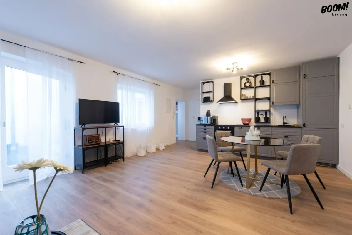 Altbau-Charme & Exklusives Wohnen in 1180 Wien // Großzügige Dachterrasse mit Weitblick & Garage - Bild 1