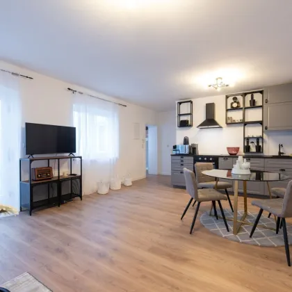 Altbau-Charme & Exklusives Wohnen in 1180 Wien // Großzügige Dachterrasse mit Weitblick & Garage - Bild 3
