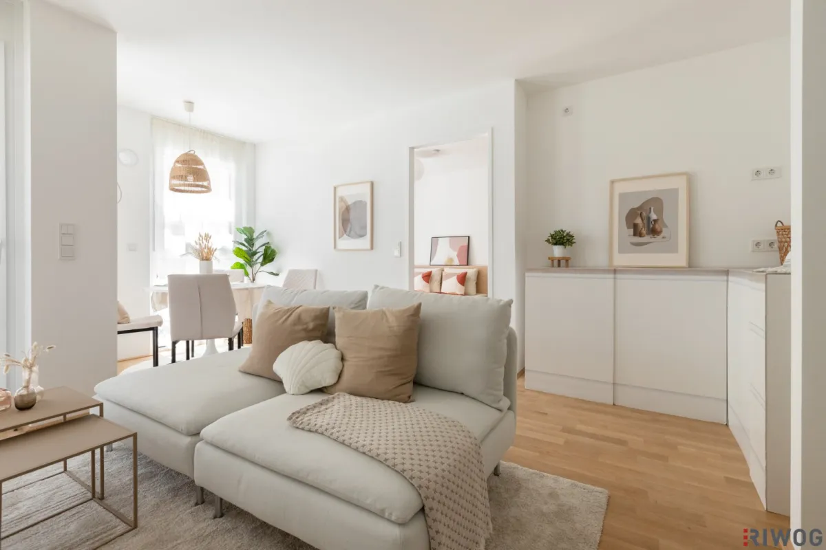 ERSTBEZUG mit Loggia | 2-Zimmer DG-Wohnung ohne Schrägen | Fernwärme | Fassadenbegrünung | TG-Stellplatz optional | Nachhaltiges Wohnbauprojekt - Bild 1