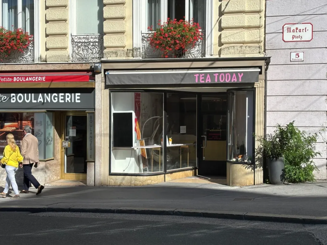 MAKARTPLATZ: GESCHÄFTSLOKAL MIT SCHÖNEN AUSLAGEN, 68qm - Bild 1