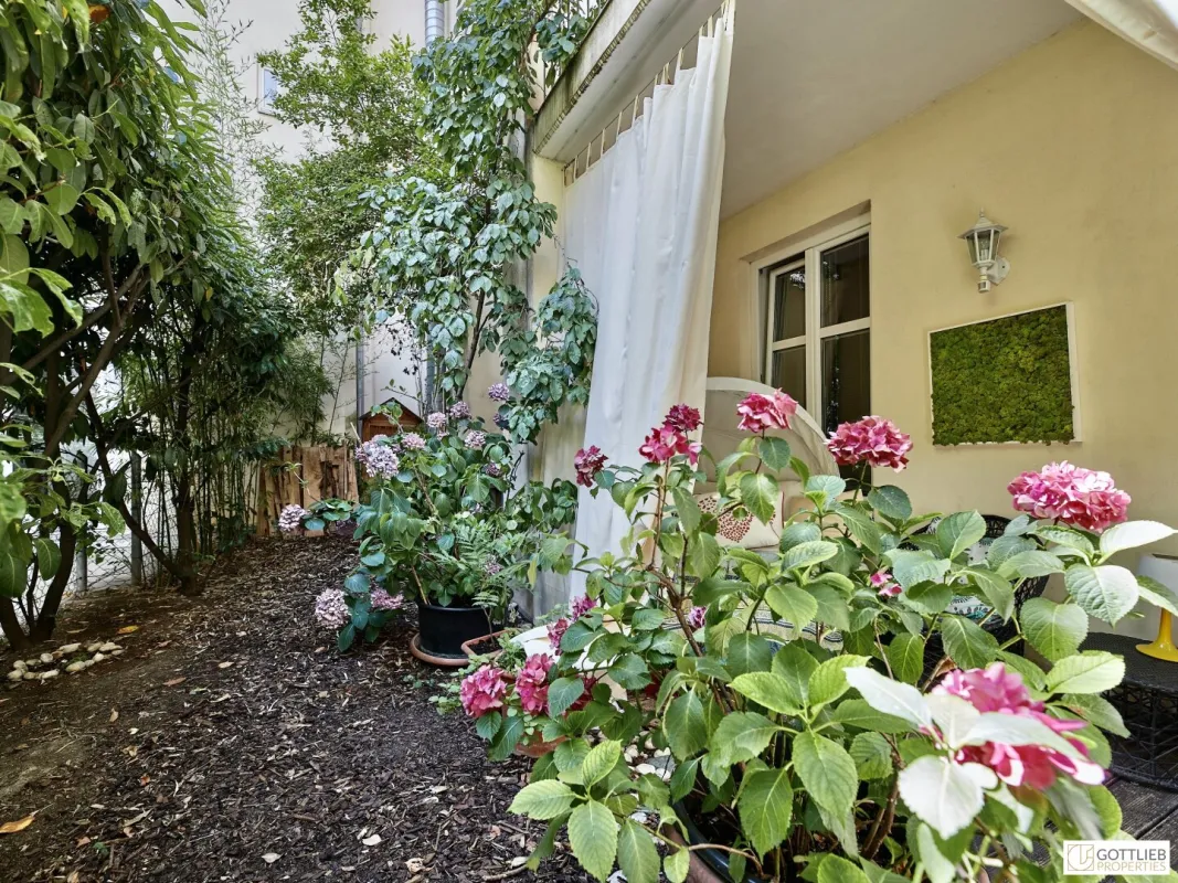 Bestlage Nähe Mariahilferstraße! Sonniges 2-Zimmer-Büro mit Eigengarten in Biedermeier-Haus - Bild 1