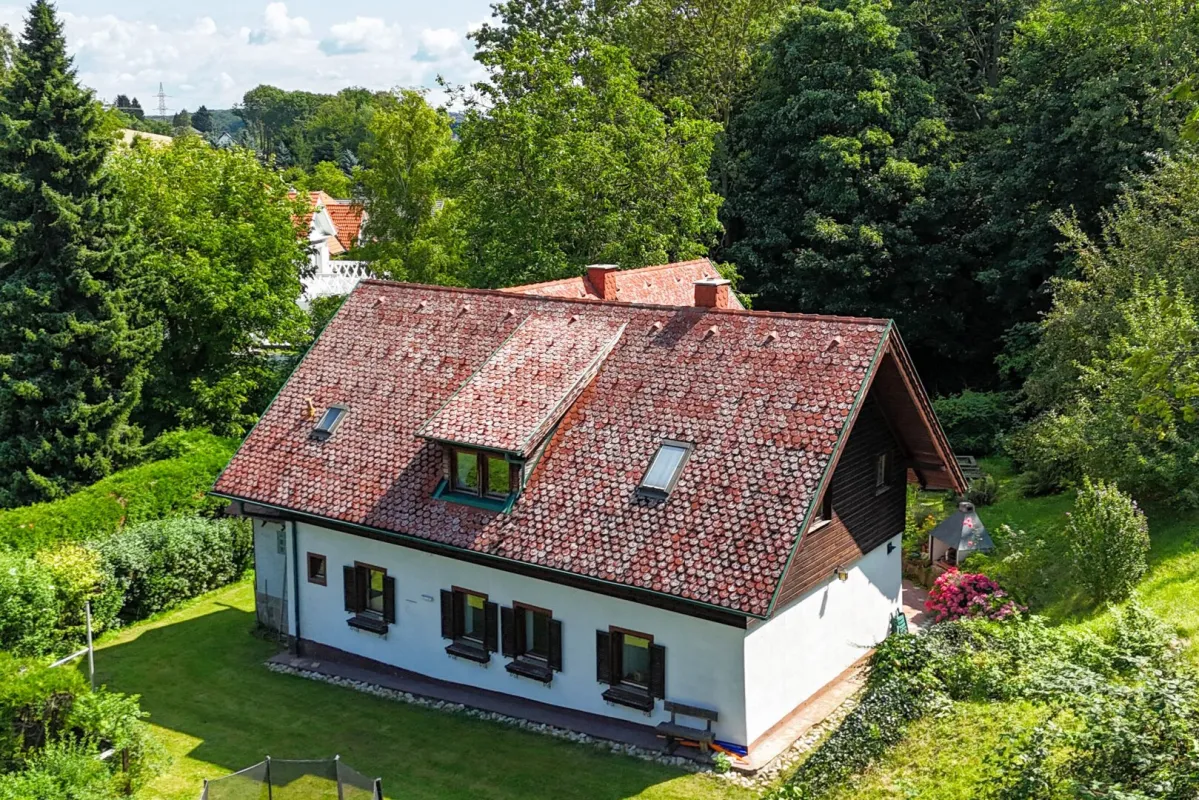 Naturparadies: romantisches Landhaus auf 5.162 m² Traumgrundstück - Bild 1