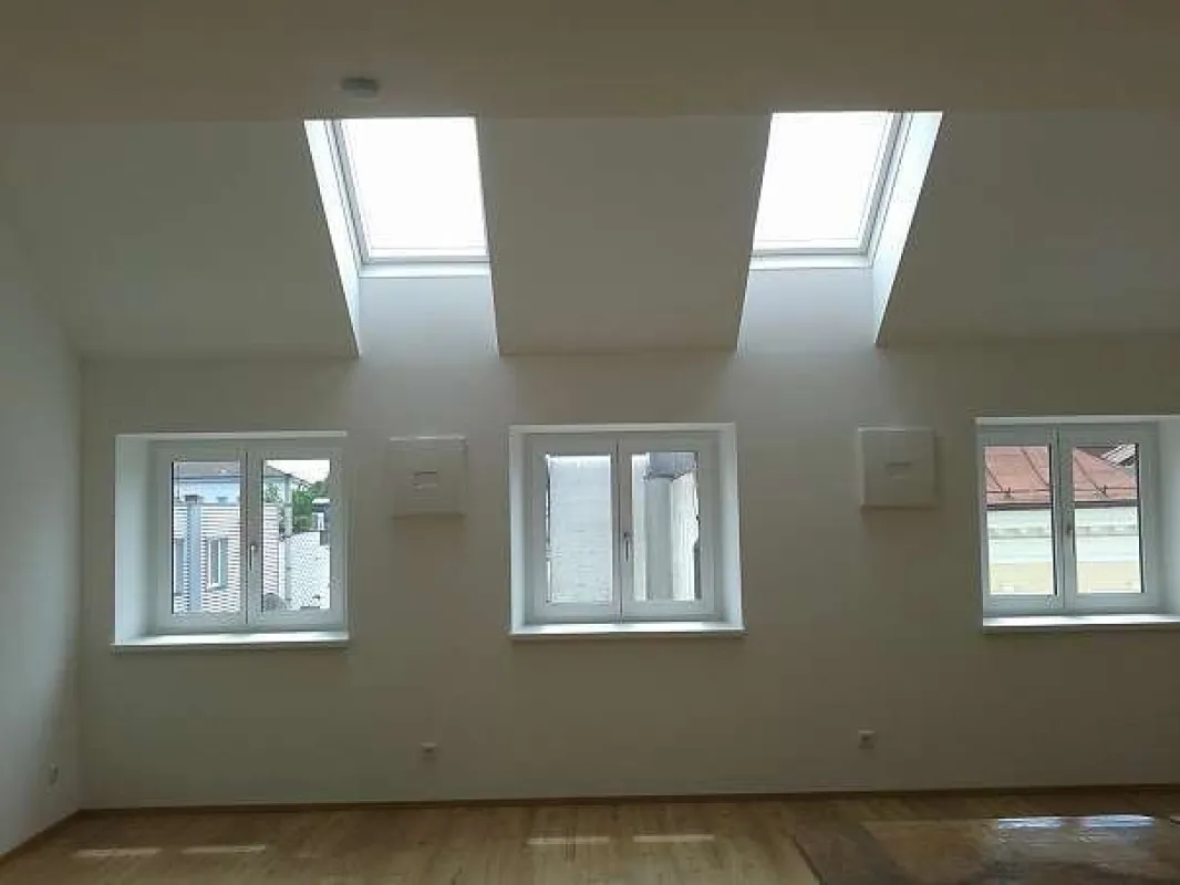 Gepflegte 3-Zimmer-Maisonettewohnung im Zentrum von Ried im Innkreis - Bild 1