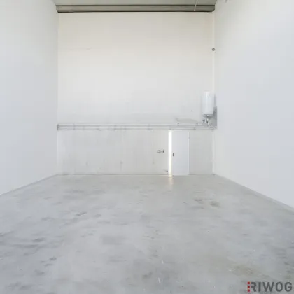 124m² Betriebsobjekt mit Halle und Büro | ebenerdige Einfahrt möglich | Luftwärmepumpe | Dusche und WC - Bild 2