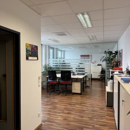 ATTRAKTIVE GEWERBEIMMOBILIE: LAGER- UND BÜROFLÄCHE UNTER EINEM DACH - IDEAL FÜR UNTERNEHMEN - Bild 3