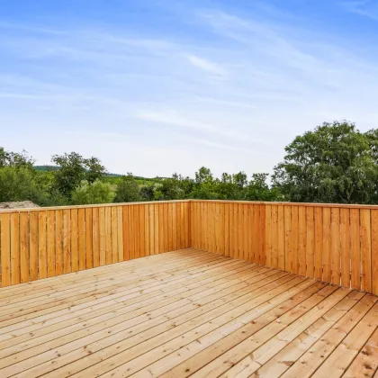 *Moderne 4-Zimmer-Wohnung in Landersdorf* – Vollsaniert mit Terrasse und 2 Stellplätzen - Bild 2