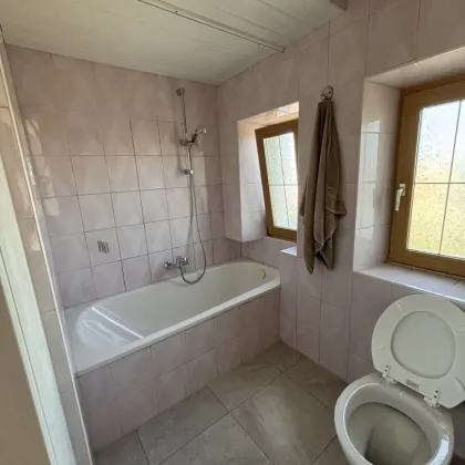 Gepflegte 2-Zimmer-Wohnung mit Garten und Balkon in Mattighofen - Bild 2