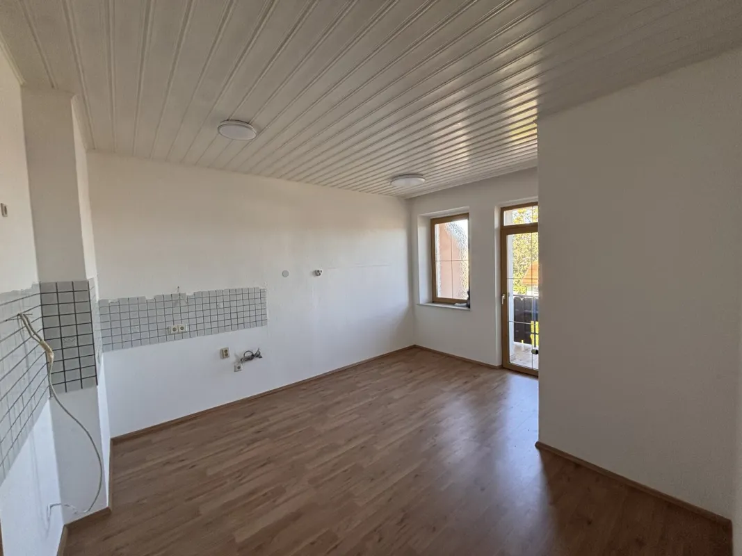 Gepflegte 2-Zimmer-Wohnung mit Garten und Balkon in Mattighofen - Bild 1