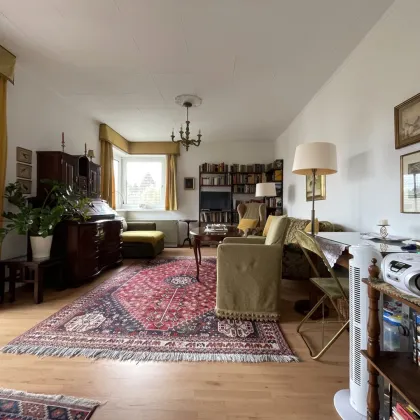 Nähe LKH - Perfekte Lage Charmante,  gemütliche und sonnige 3-Zimmer-Wohnung mit Balkon mit Blick ins Grüne und auf den Leonhardbach! - Bild 2