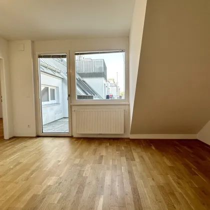 Wundervolle 4-Zimmer Wohnung in toller Lage - Einbauküche inklusive - ab 01.12.2025 verfügbar! - Bild 2
