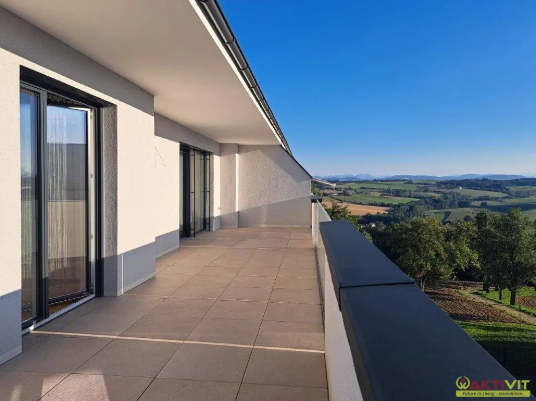 Ein Zuhause der besonderen Art – modern, exklusiv und außergewöhnlich! Dieser einmalige Wohntraum bietet ein komfortables Zuhause inkl. Gartenfeeling auf der großzügigen Dachterrasse mit Weitblick. - Bild 1
