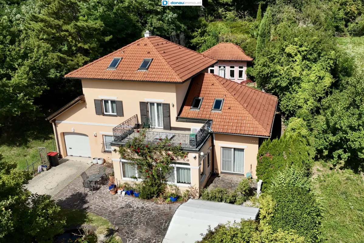 Traumhafte Architektenvilla: Einzigartiges Refugium in Panoramalage von Eisenstadt - Bild 1