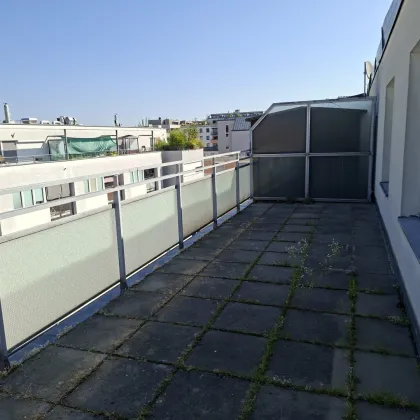 Wohnen mit Weitblick - stilvolle DG-Wohnung mit 2 Terrassen - Bild 2