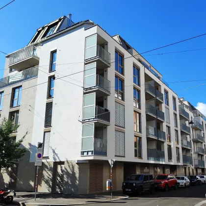 DACHGESCHOß-4-Zimmer-ERSTBEZUG mit Terrasse und privatem Liftzugang! Top 1/40 - Bild 2