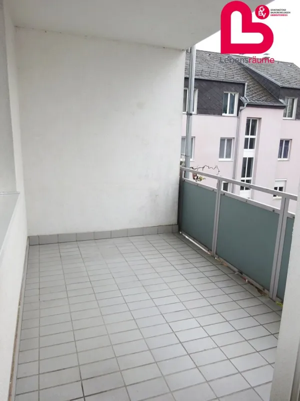 Schöne 4-Zimmer Wohnung mit Tiefgarage - Bild 1