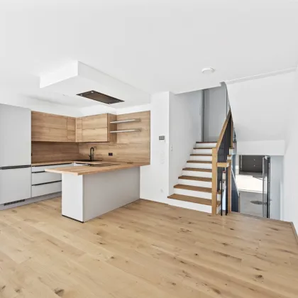 EXKLUSIVES TOWNHOUSE MIT GARTEN, PV-ANLAGE & DESIGNAUSSTATTUNG ZU KAUFEN – WIEN DIREKT VOR DER TÜR - Bild 3