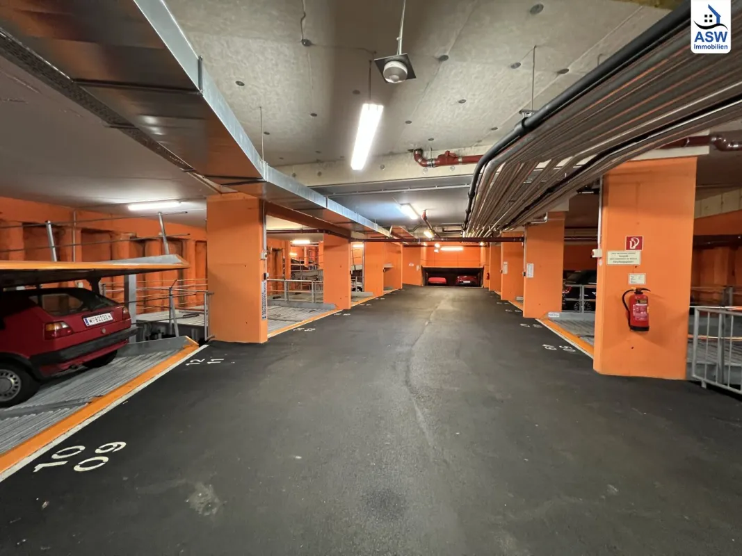 Zentrale Garagenplätze in der Huttengasse 37 (U3 Kendlerstraße) - Bild 1