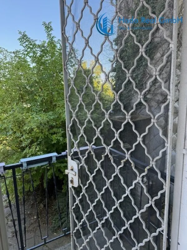 Großfamilienhaus in Brunn am Gebirge: 7 Zimmer, Garage, viel Potenzial - Bild 1