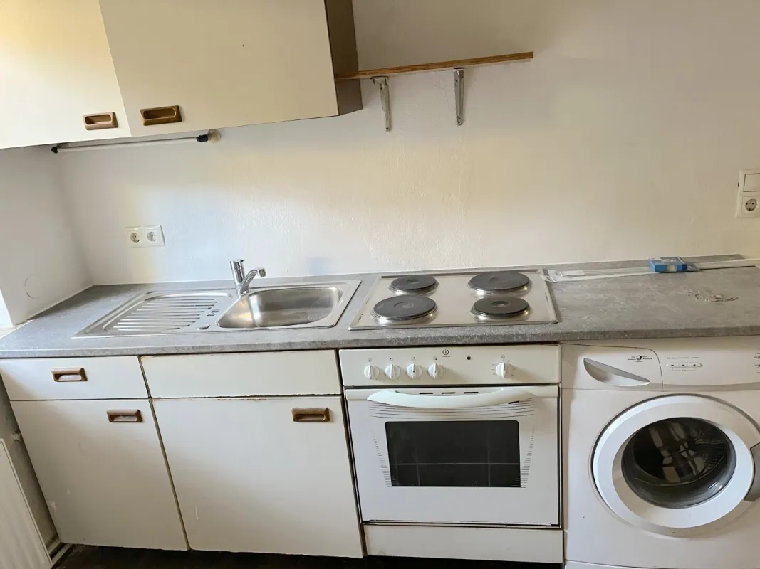 Ruhige 1,5-Zimmer Wohnung mit Blick in den grünen Innenhof - Bild 1