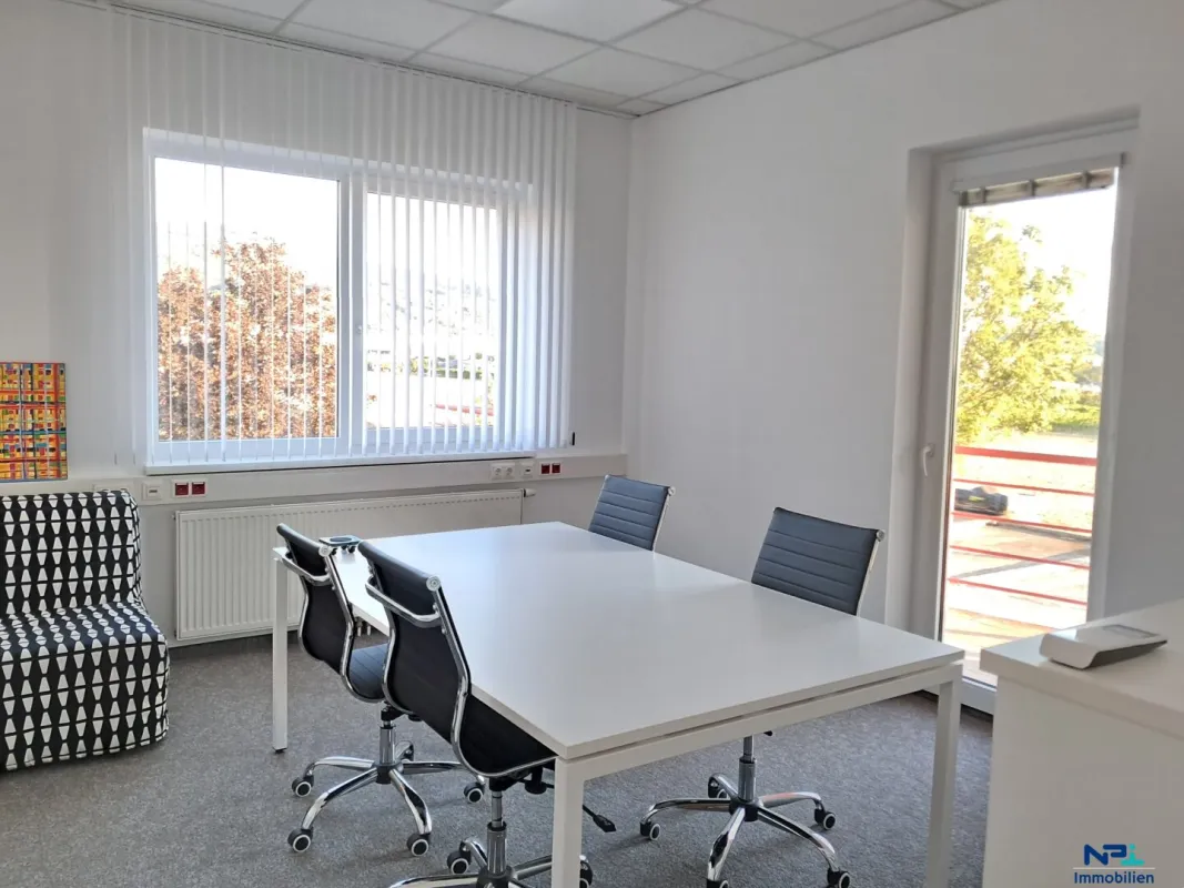 Hochwertiges Büro mit Klimaanlage und Balkon in Traiskirchen - Bild 1