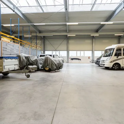 Moderne Gewerbehalle mit Büroflächen in Pinsdorf zu mieten! - Bild 3