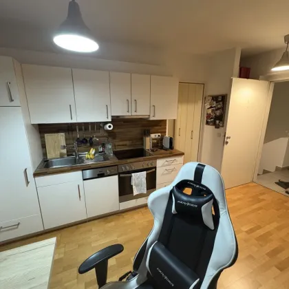 Besonderheit! Gemütliche 2-Zimmer-Maisonettewohnung mit schöner Dachterrasse und möblierter Küche im Stadtzentrum Ried - Bild 3