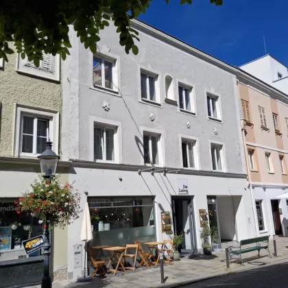 Besonderheit! Gemütliche 2-Zimmer-Maisonettewohnung mit schöner Dachterrasse und möblierter Küche im Stadtzentrum Ried - Bild 2