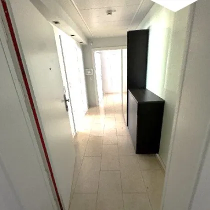 Moderne 3-Zimmer-Wohnung in top Lage der Inneren Stadt - Ihr urbanes Traumdomizil wartet - Bild 3