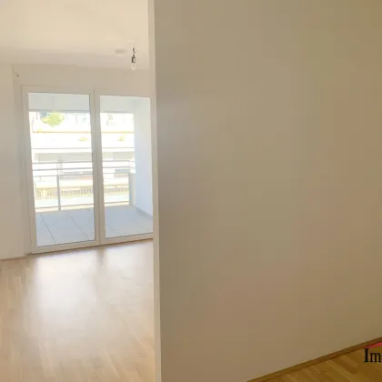 Traumhafte helle 2-Zimmerwohnung mit großer Loggia/Balkon! (Mietbeginn 01.12.2025) - Bild 3