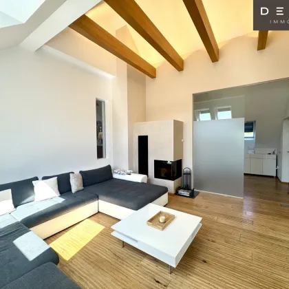 | STILVOLLE DACHGESCHOSSWOHNUNG | 6 ZIMMER | MIT GARTENNUTZUNG | 1 TERRASSE | MODERNE & HOCHWERTIGE AUSSTATTUNG | LICHTDURCHFLUTET | IDYLLISCHE LAGE | AB NOVEMBER VERFÜGBAR - Bild 3