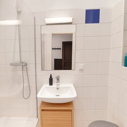 ++ NEU ++ Helle Anlegerwohnung im Altbau – Vermietet bis 2025, Top-Lage Währing - Bild 2