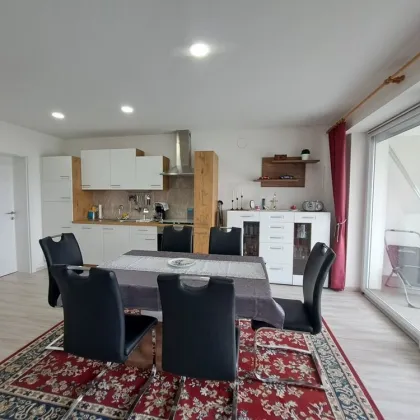 Traumhafte 3-Zimmer-Wohnung mit Loggia in Aussichtslage - Ihr neues Zuhause wartet! - Bild 2