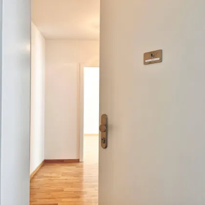 Exklusive 3-Zimmer-Terrassenwohnung mit eigenem Gartenanteil - Bild 2