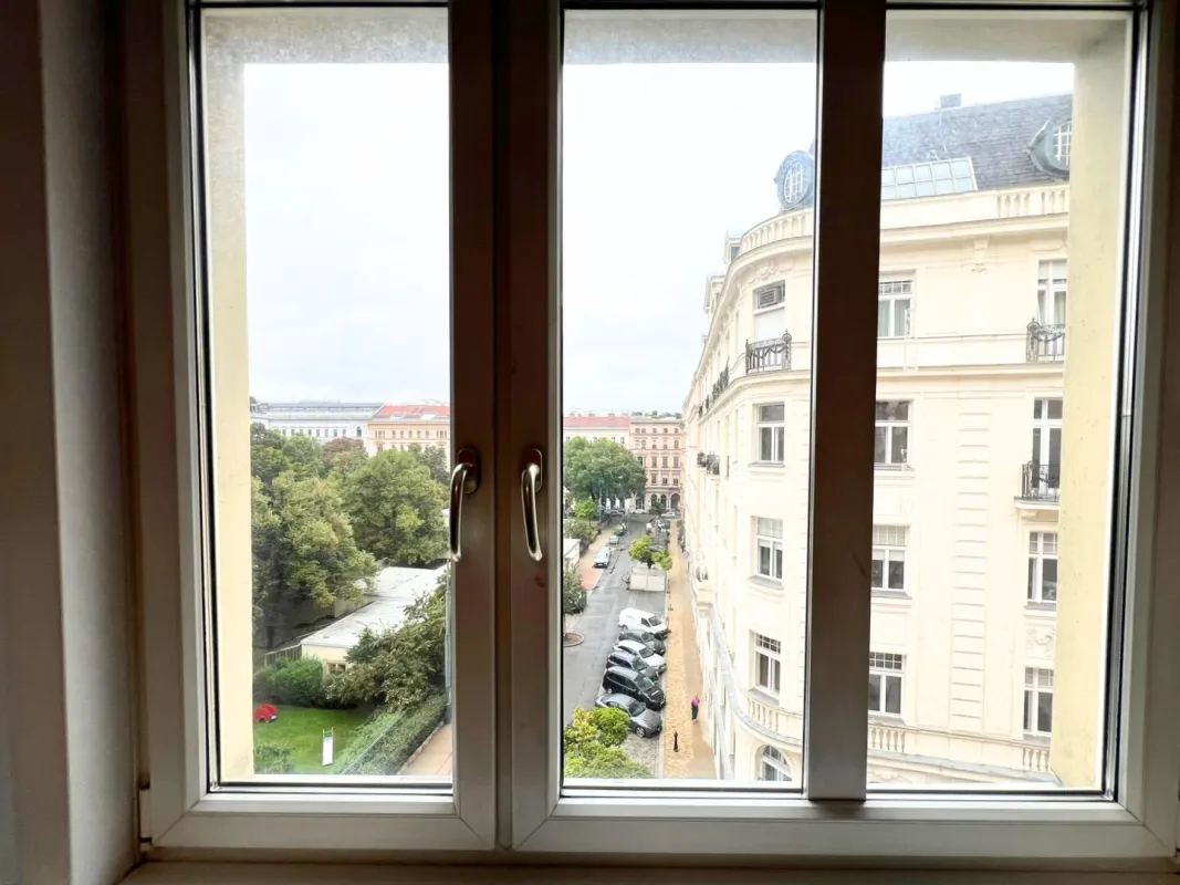 Traumhafte 2 Zimmer Wohnung in ruhiger Innenstadtlage - Bild 1