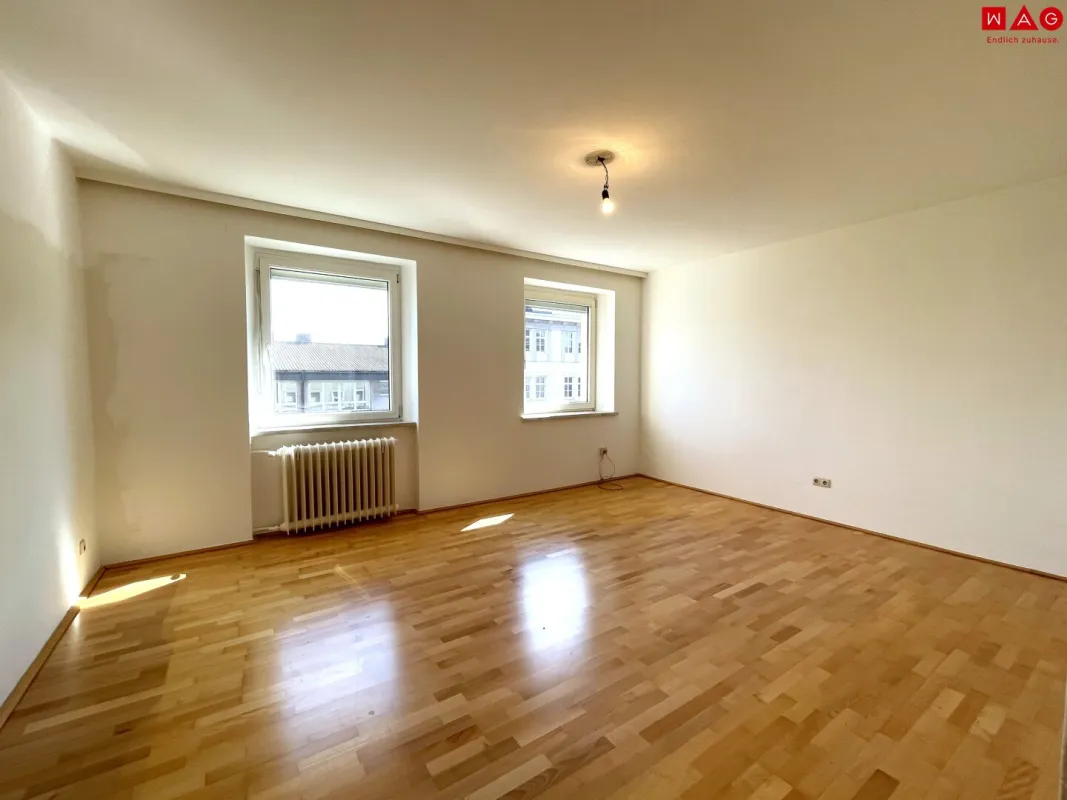 Lichtdurchflutete 3-Zimmerwohnung Große Räume, kleiner Preis – Ihre Eigentumswohnung in der Makartstraße direkt vom Verkäufer - Bild 1