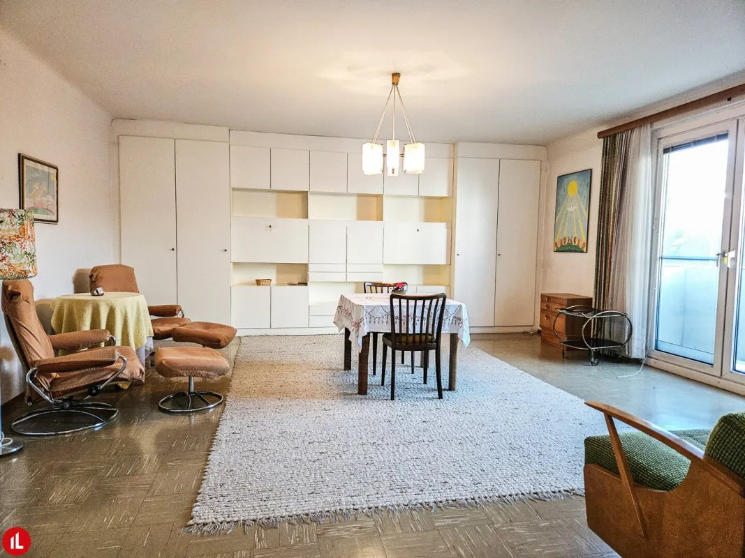 Helle 4-Zimmer-Eigentumswohnung im Zentrum von Schwechat - Bild 1