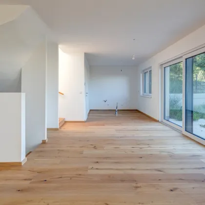 Nur noch 3 Häuser verfügbar - Moderne Doppelhaushälfte in Hagenbrunn – 4 Zimmer, Garten, Dachterrasse & Keller - Bild 2