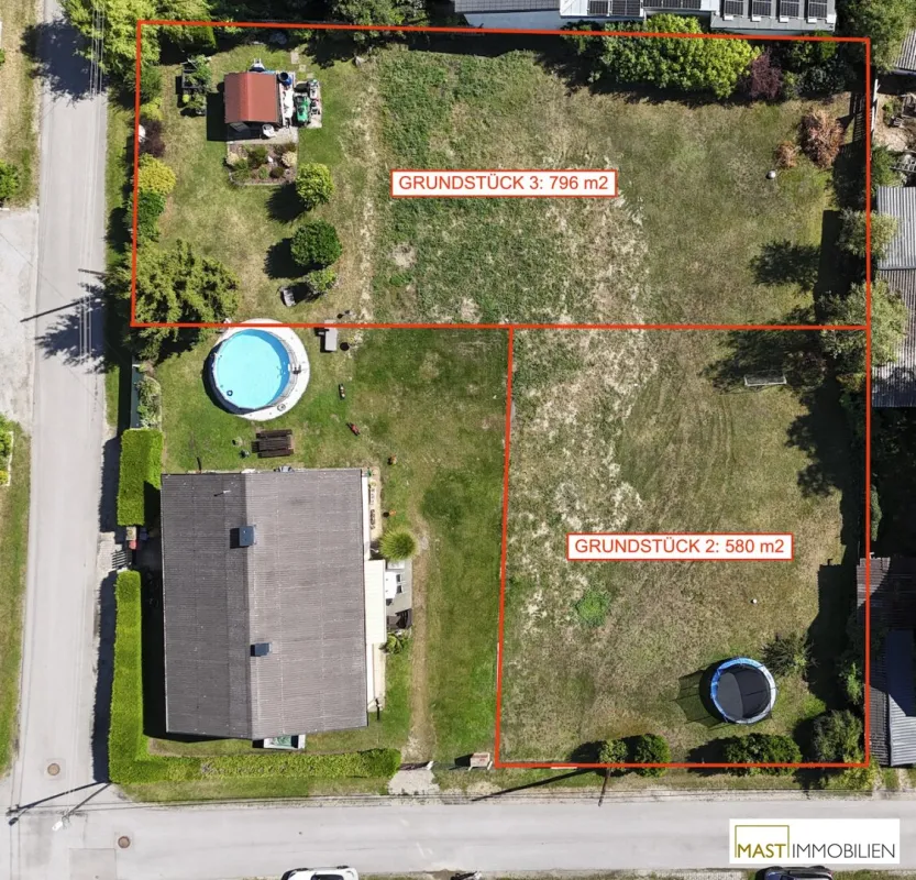 Großzügiges Grundstück in zentraler Lage von Strasshof - Bild 1